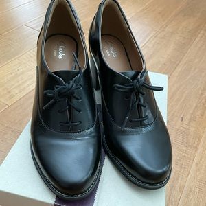 clarks tarah victoria pumps